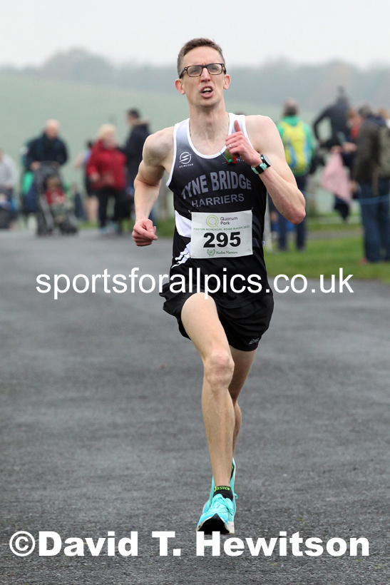 Senior Mens and Womens 2021 Heaton Memorial 10k Road Race, Town Moor, Newcastle. Photo: David T. Hewitson/Sports for All Pics